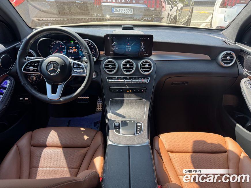 Mercedes-Benz GLC-Class 2021