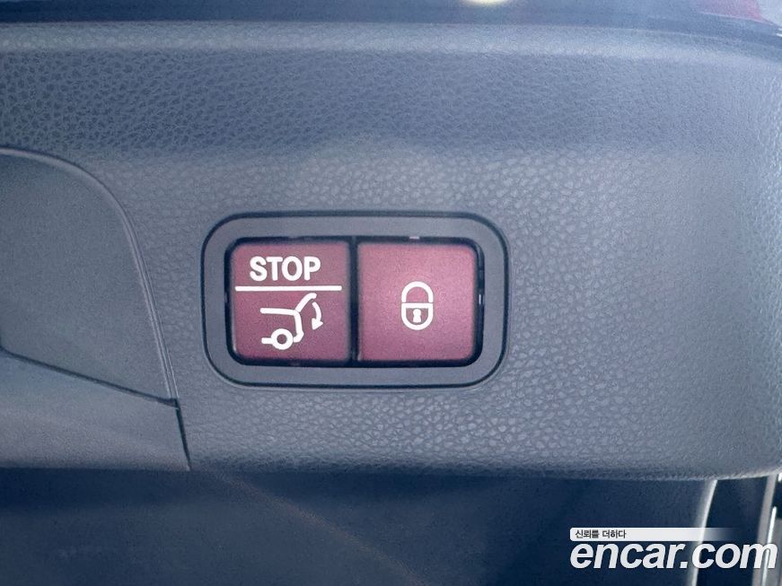 Mercedes-Benz GLC-Class 2021