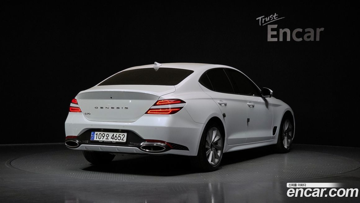 Genesis G70 2024