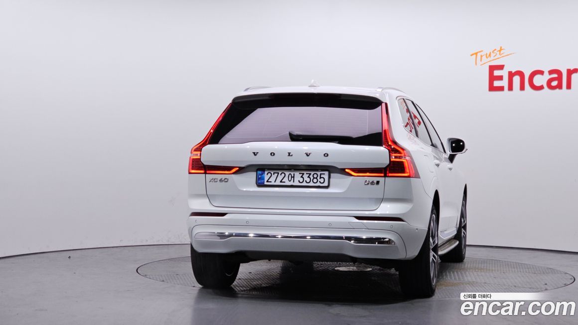 Volvo XC60 2022