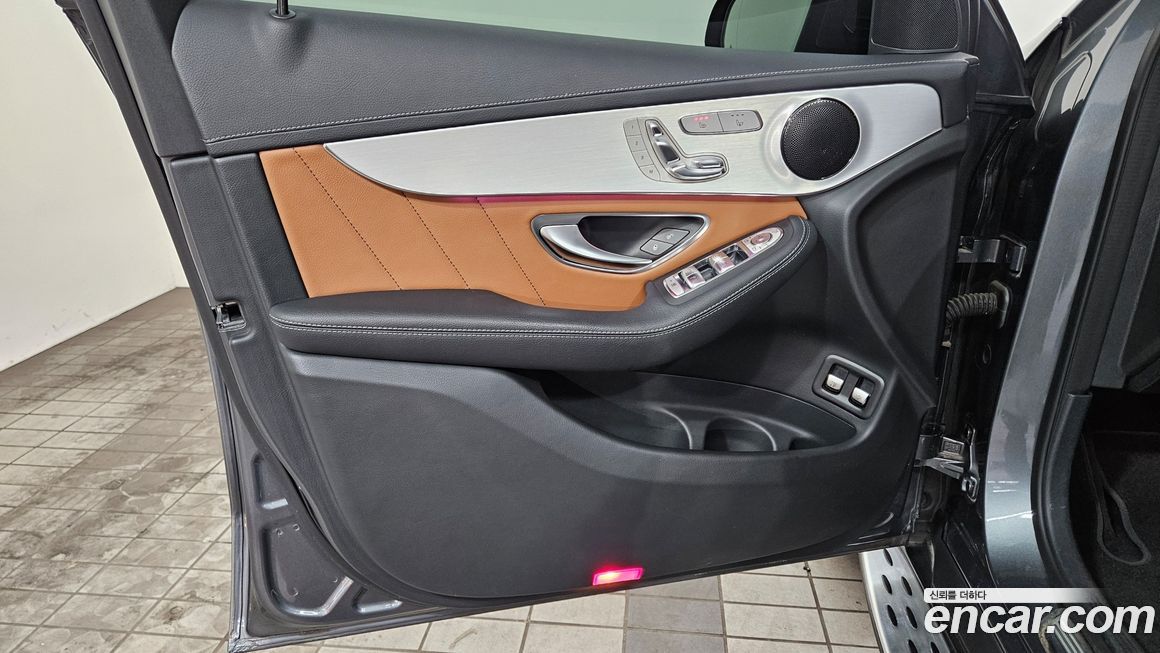 Mercedes-Benz GLC-Class 2022