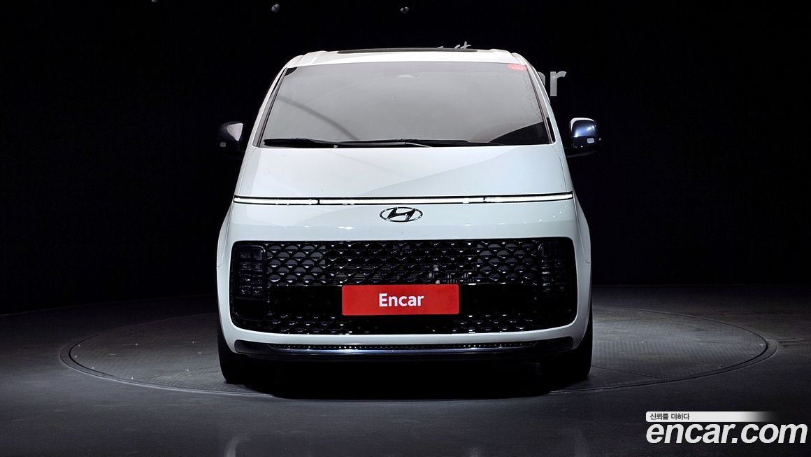 Hyundai Staria 2024