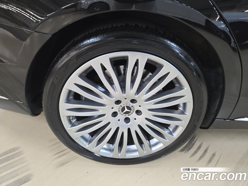 Mercedes-Benz S-Class 2019