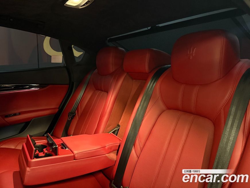 Maserati Quattroporte 2017