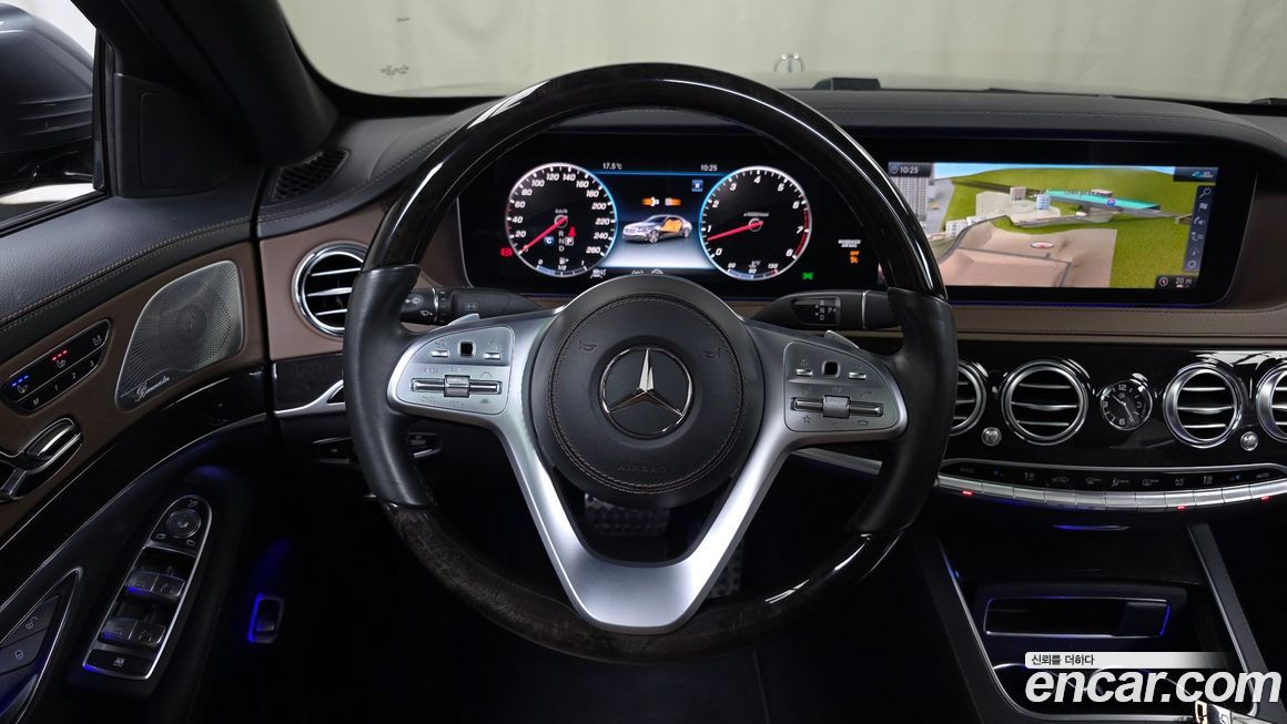 Mercedes-Benz S-Class 2020