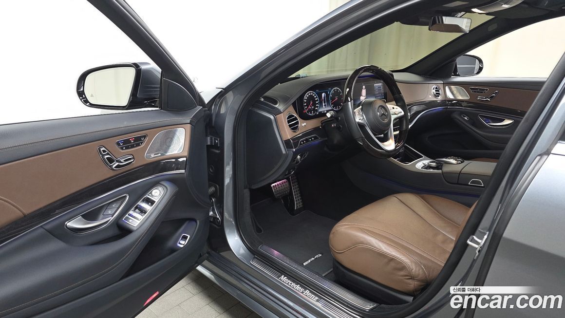 Mercedes-Benz S-Class 2020