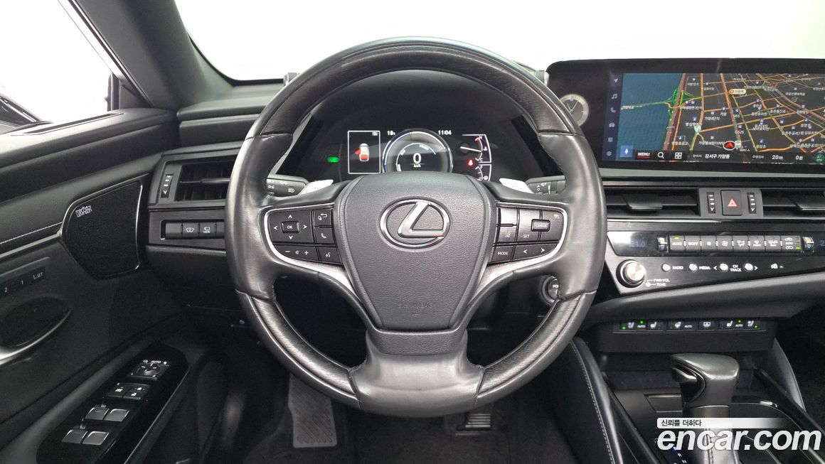 Lexus ES 2024