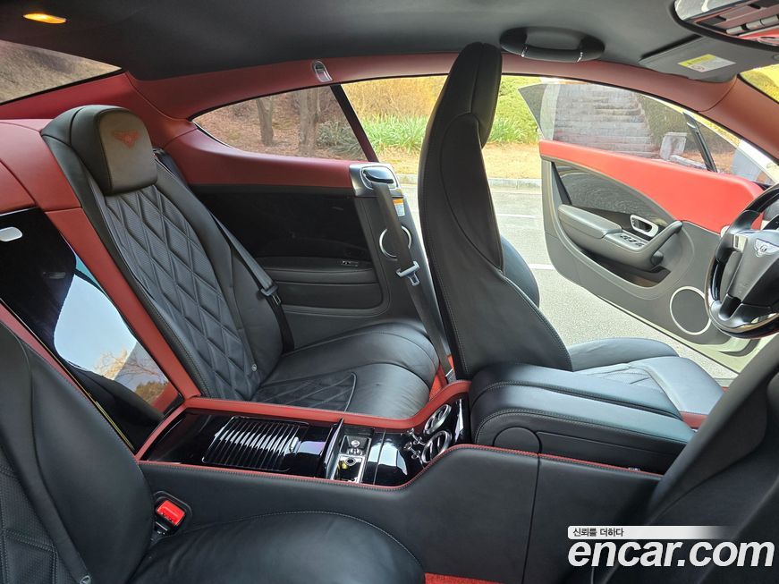 Bentley Continental 2012