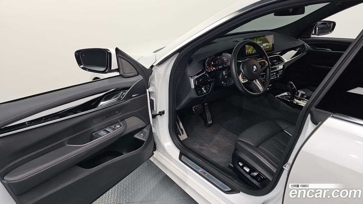 BMW Gran Turismo 2024