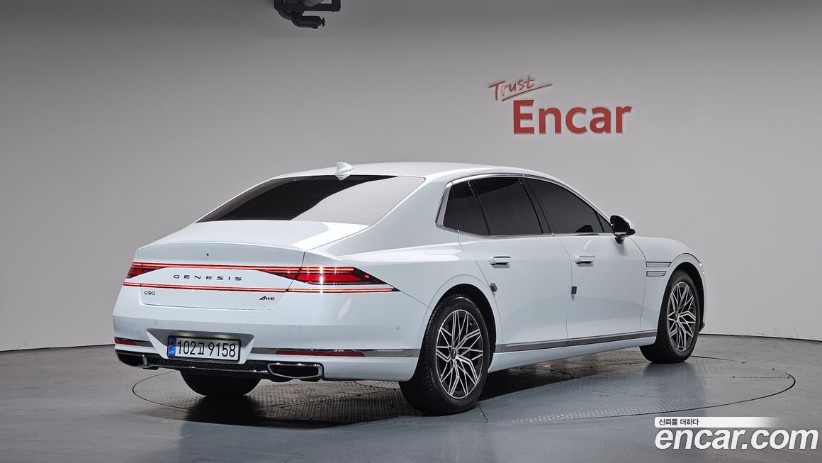 Genesis G90 2023