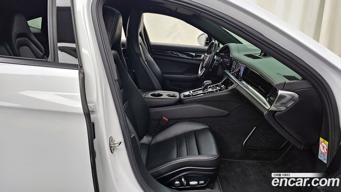 Porsche Panamera 2020