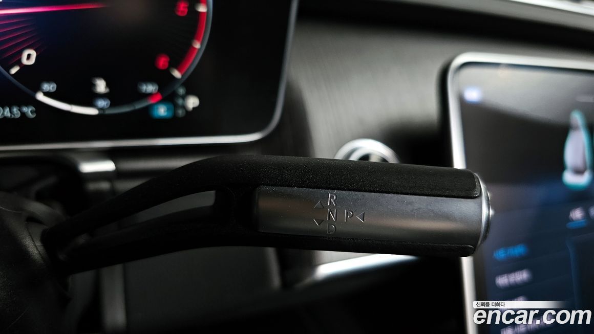 Mercedes-Benz S-Class 2022