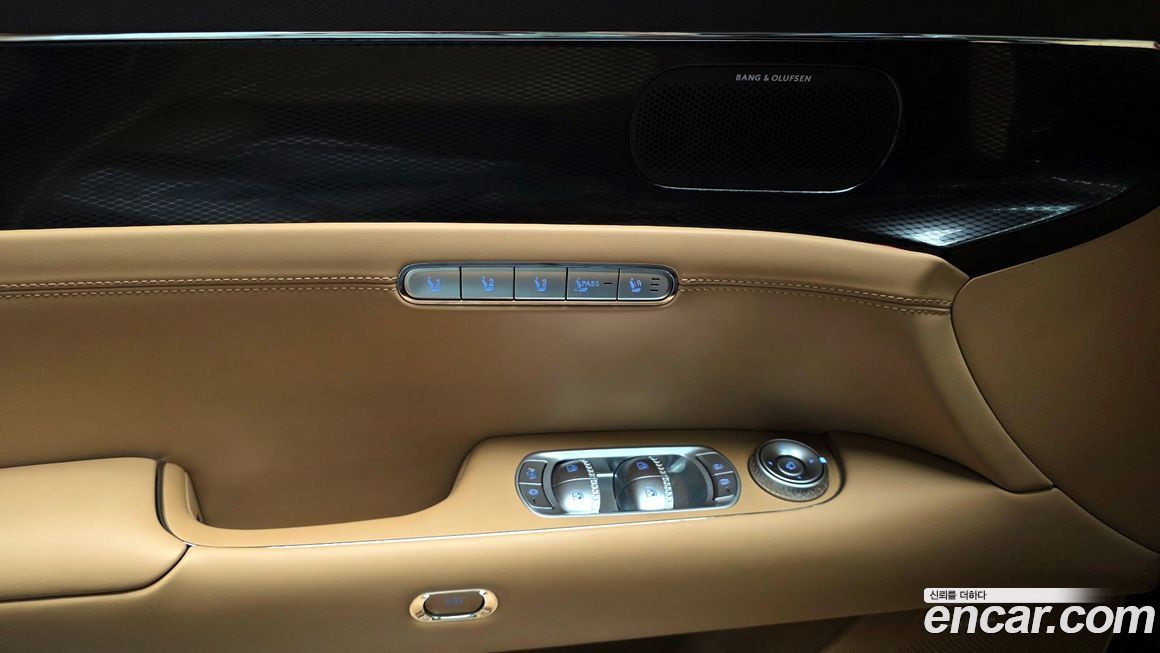 Genesis G90 2023