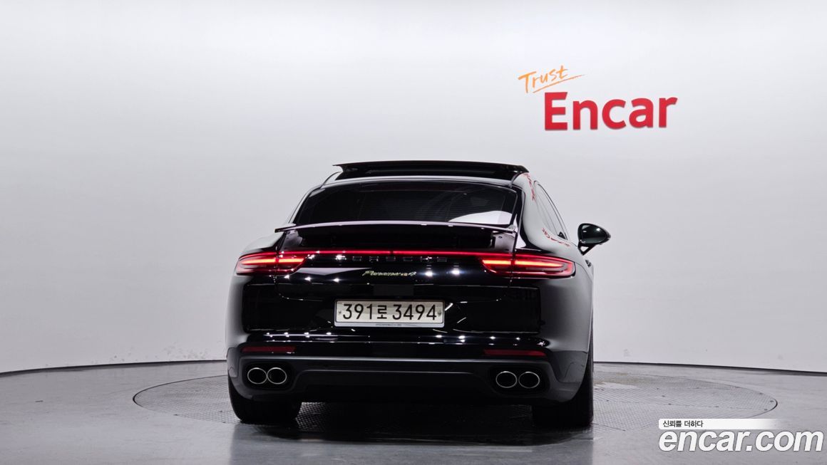 Porsche Panamera 2018
