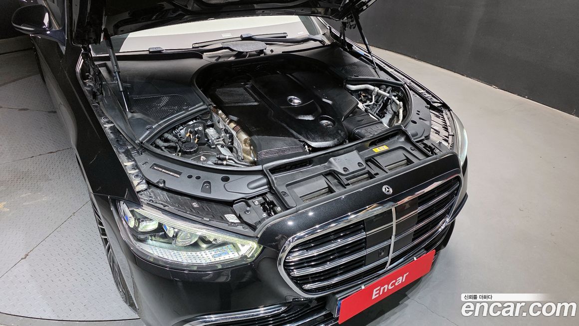 Mercedes-Benz S-Class 2022