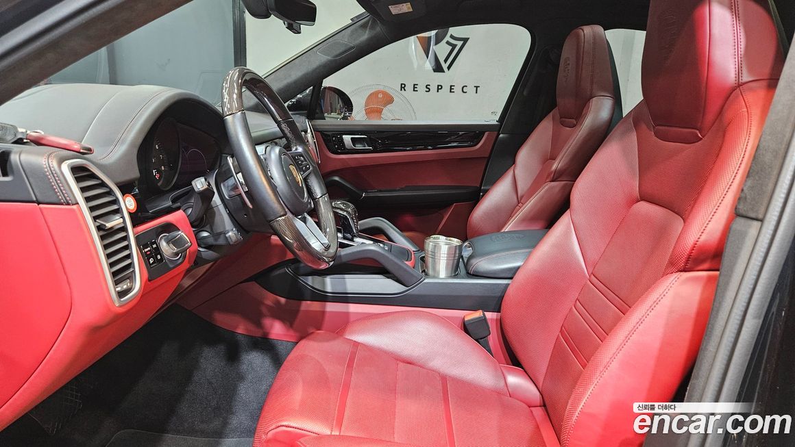 Porsche Cayenne 2021