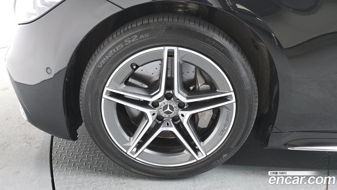 Mercedes-Benz S-Class 2022