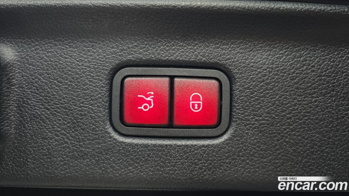 Mercedes-Benz S-Class 2024