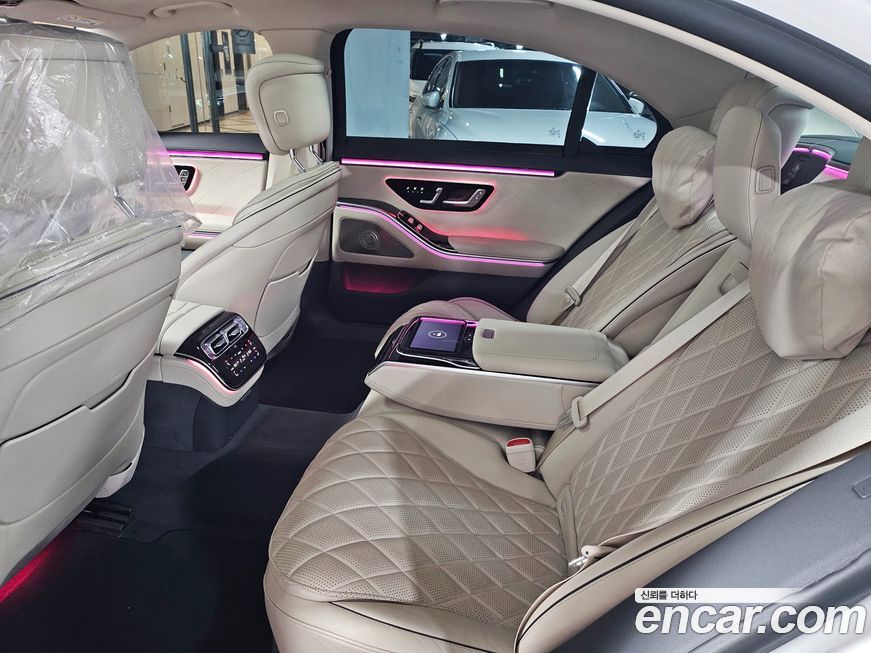 Mercedes-Benz S-Class 2023