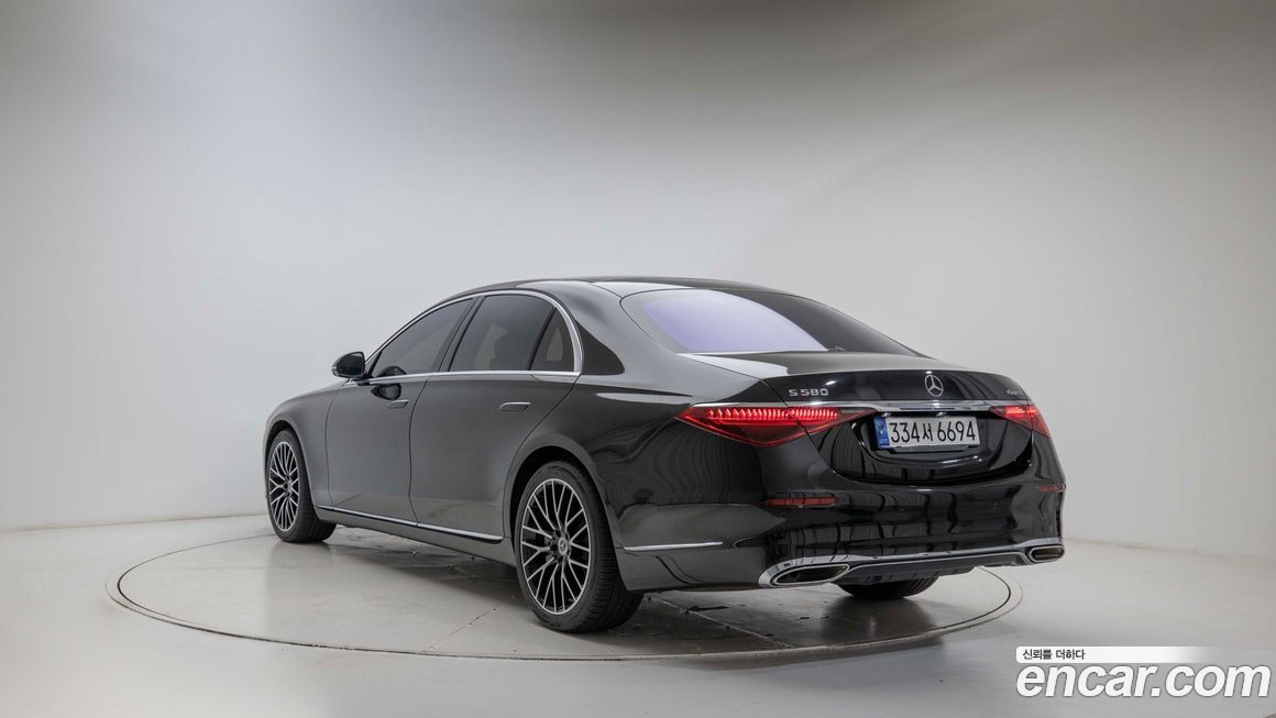 Mercedes-Benz S-Class 2022