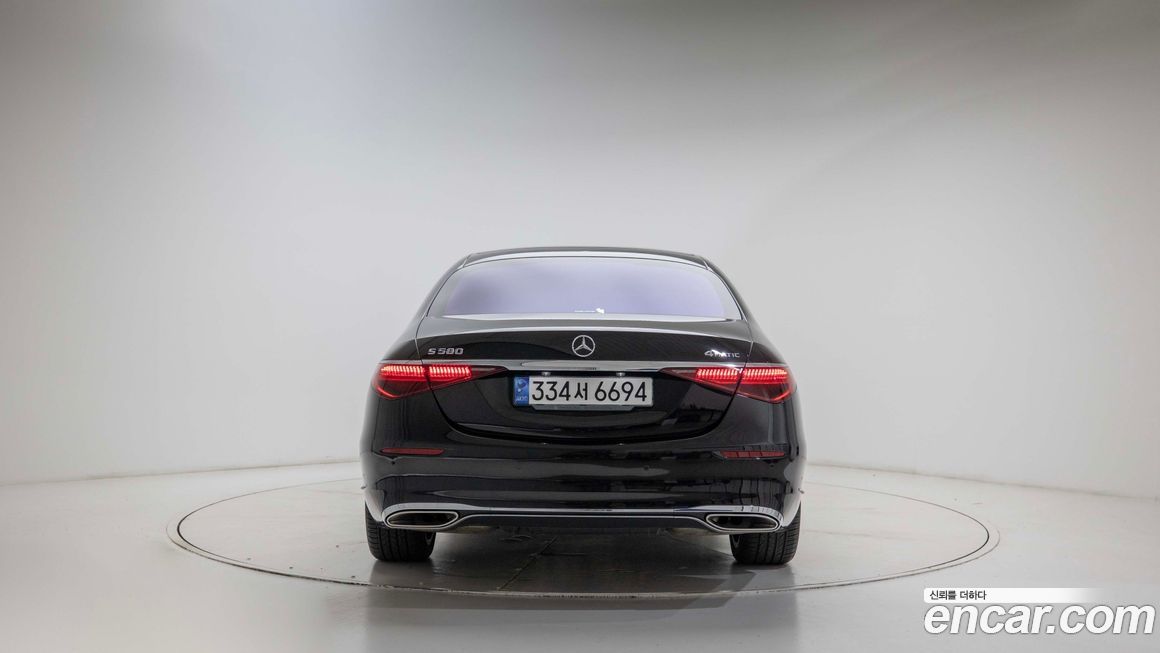 Mercedes-Benz S-Class 2022