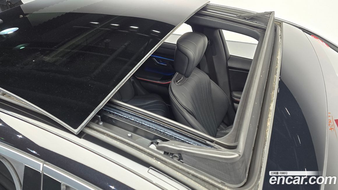 Mercedes-Benz S-Class 2024