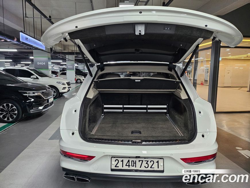 Bentley Bentayga 2021