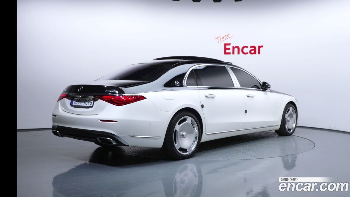 Mercedes-Benz S-Class 2022