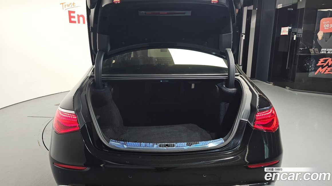 Mercedes-Benz S-Class 2022