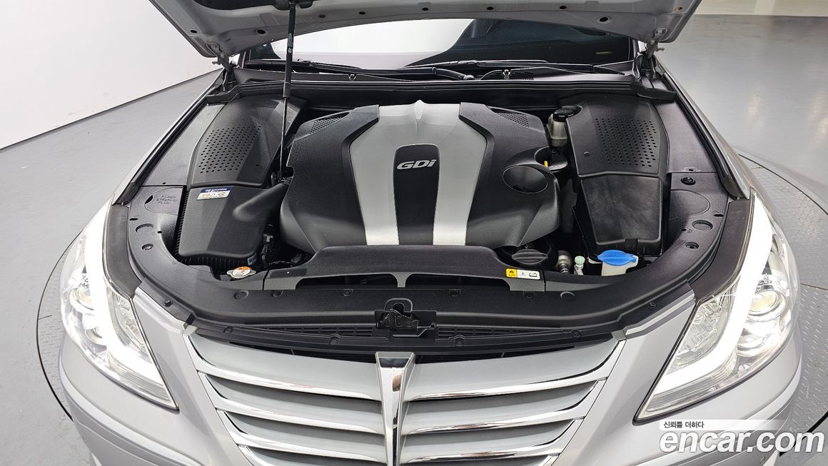 Hyundai Genesis 2013