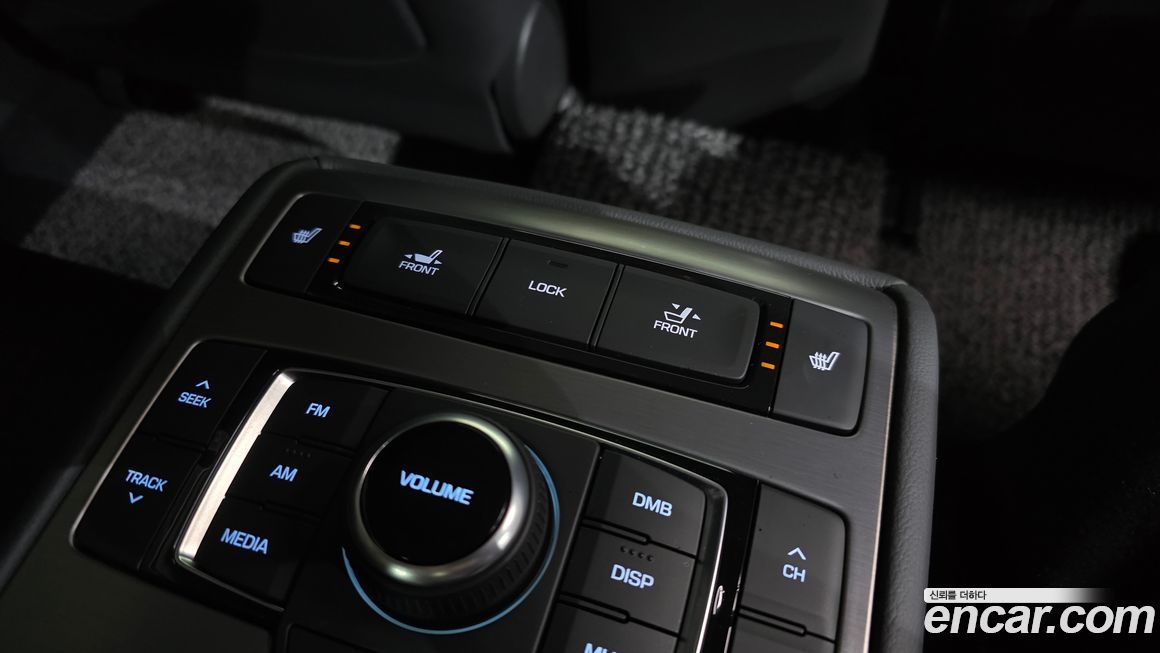 Hyundai Genesis 2016