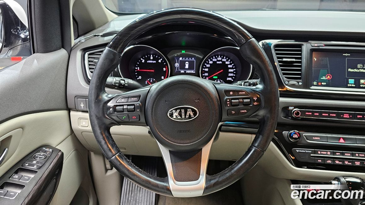 Kia Canival 2016