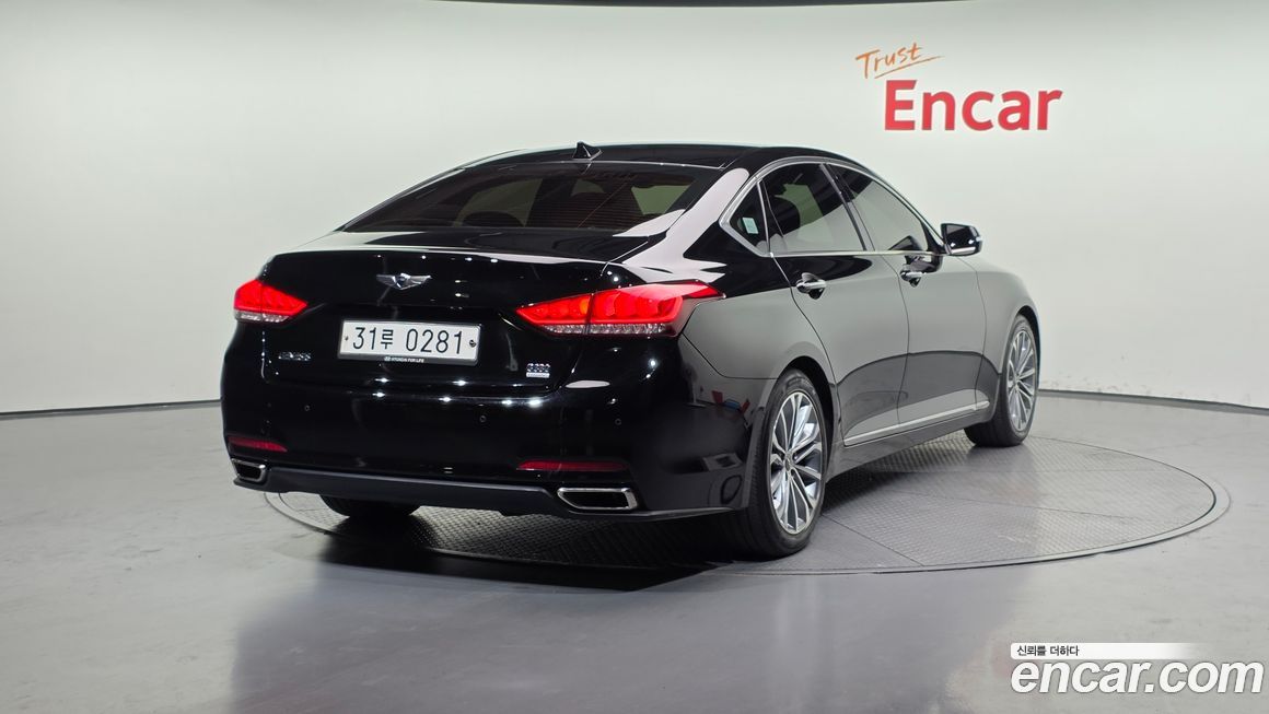 Hyundai Genesis 2016