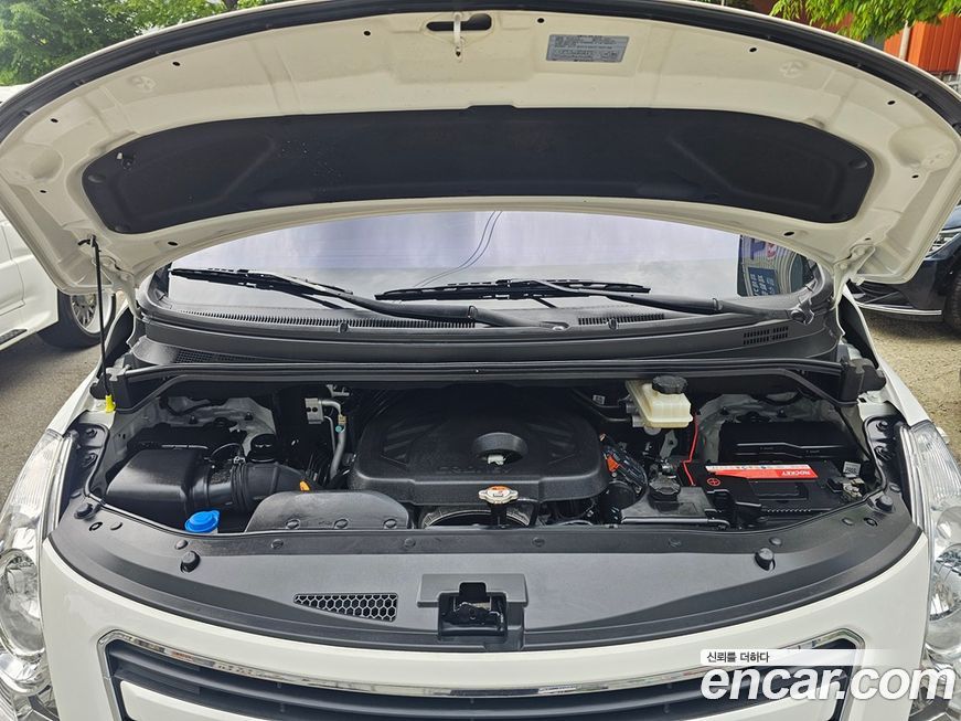 Hyundai Starex 2016