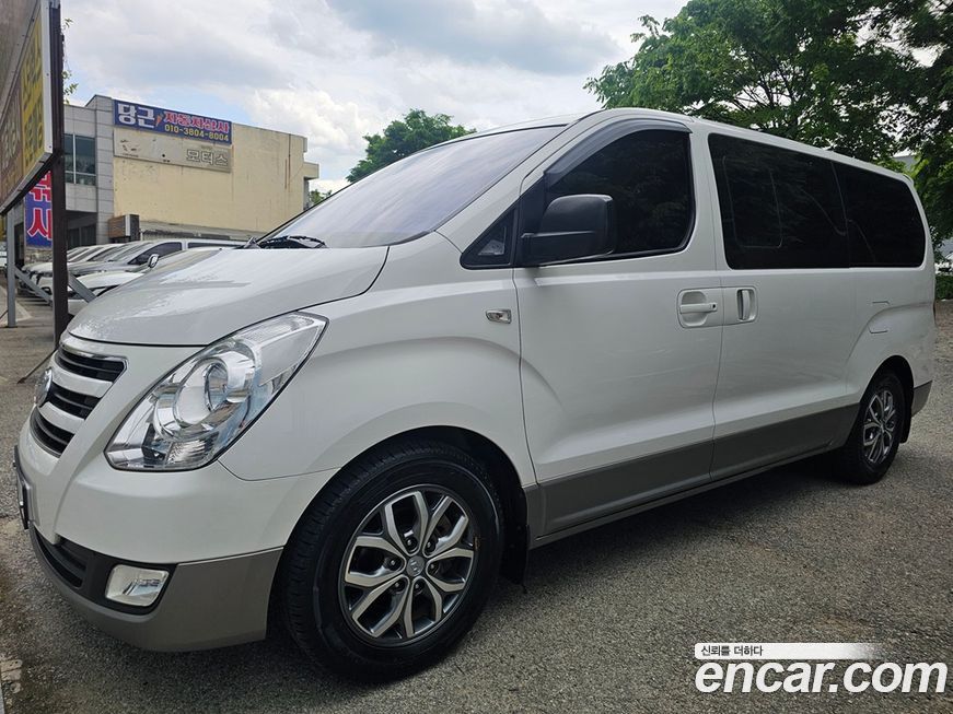 Hyundai Starex 2016