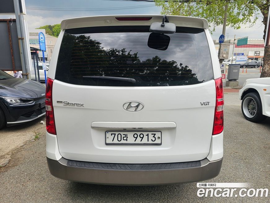 Hyundai Starex 2016
