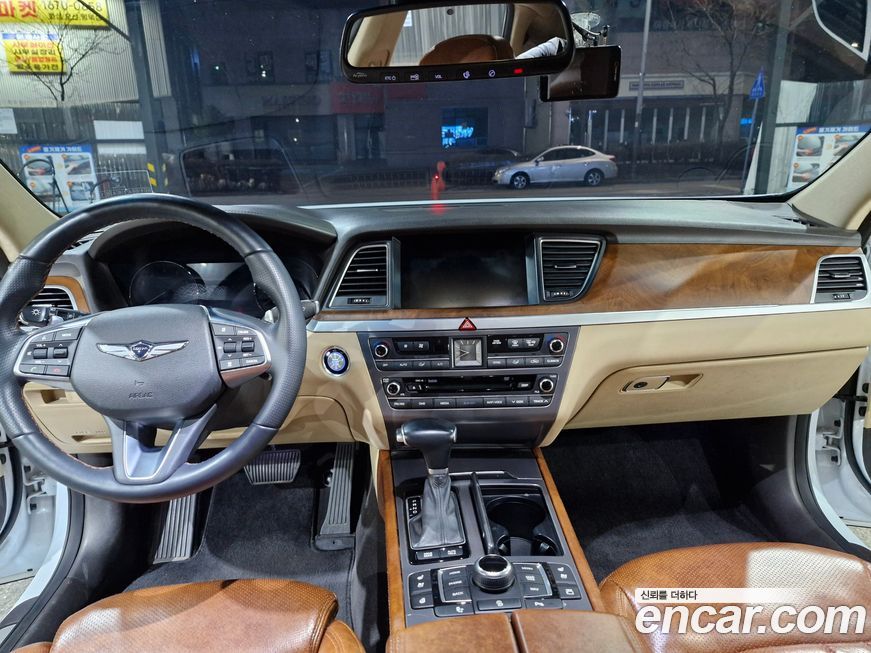 Hyundai Genesis 2015