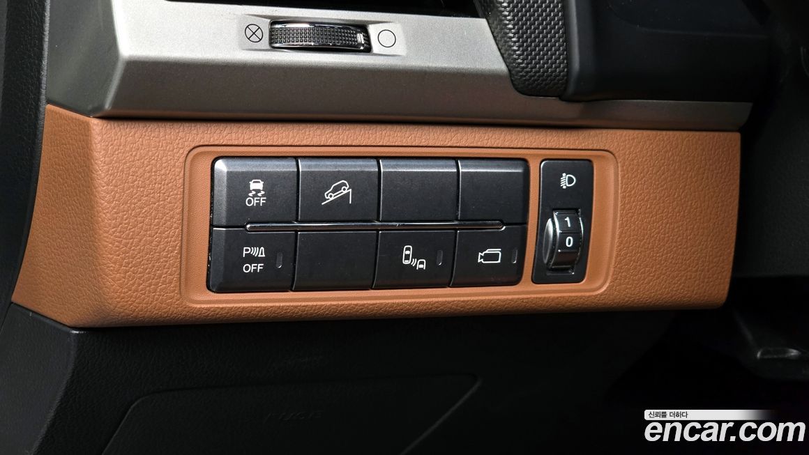 KG_Mobility_Ssangyong Rexton 2018