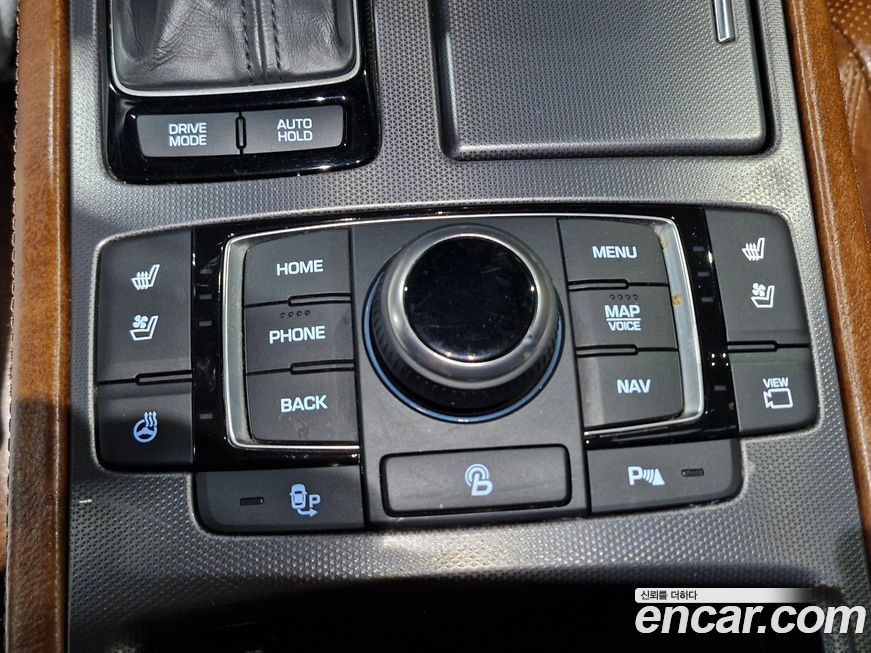 Hyundai Genesis 2015