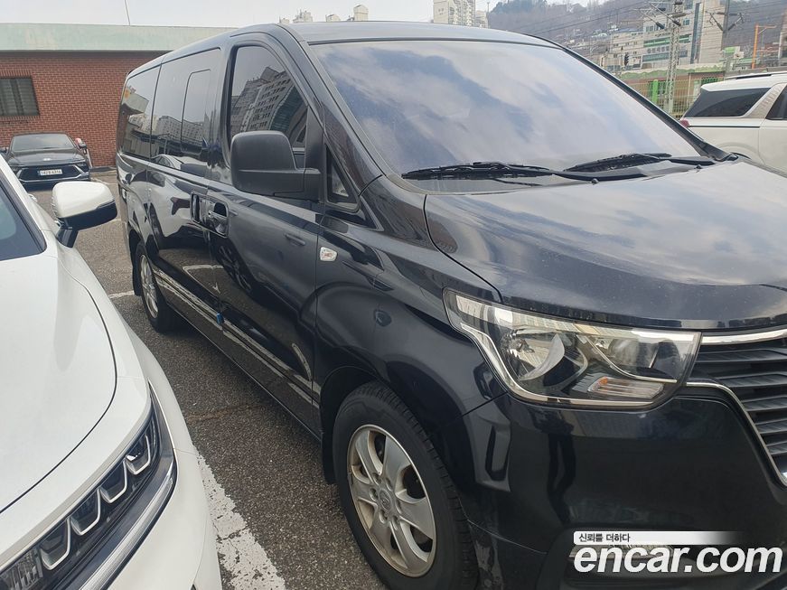 Hyundai Starex 2019