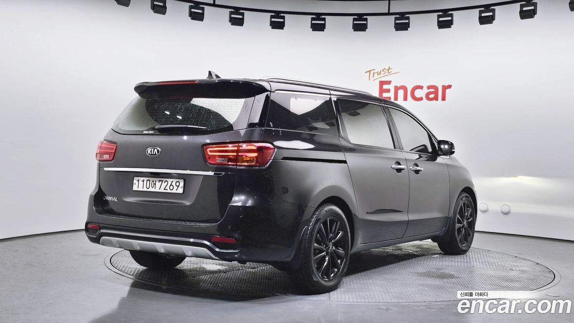 Kia Canival 2019