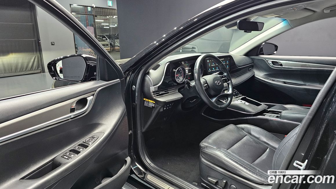 Hyundai Grandeur 2020