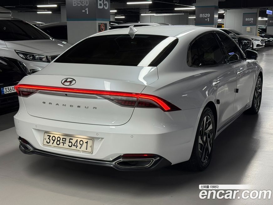 Hyundai Grandeur 2021