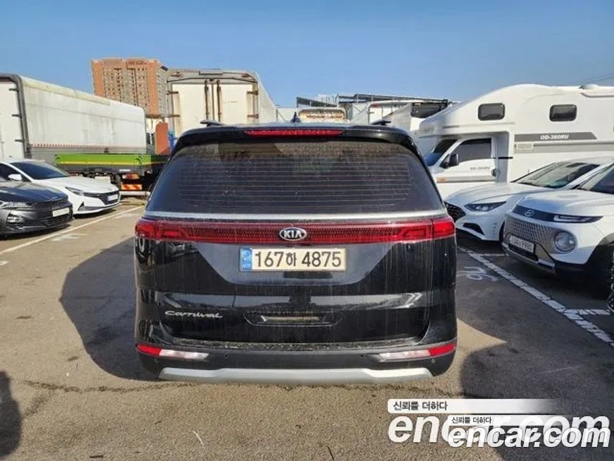 Kia Canival 2021