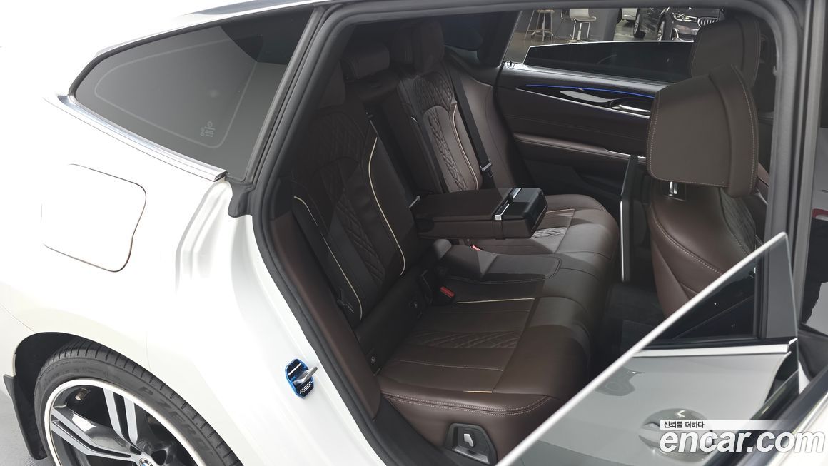 BMW Gran Turismo 2023