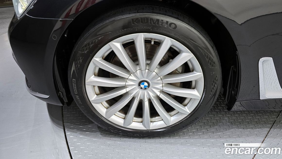 BMW 7-Series 2016