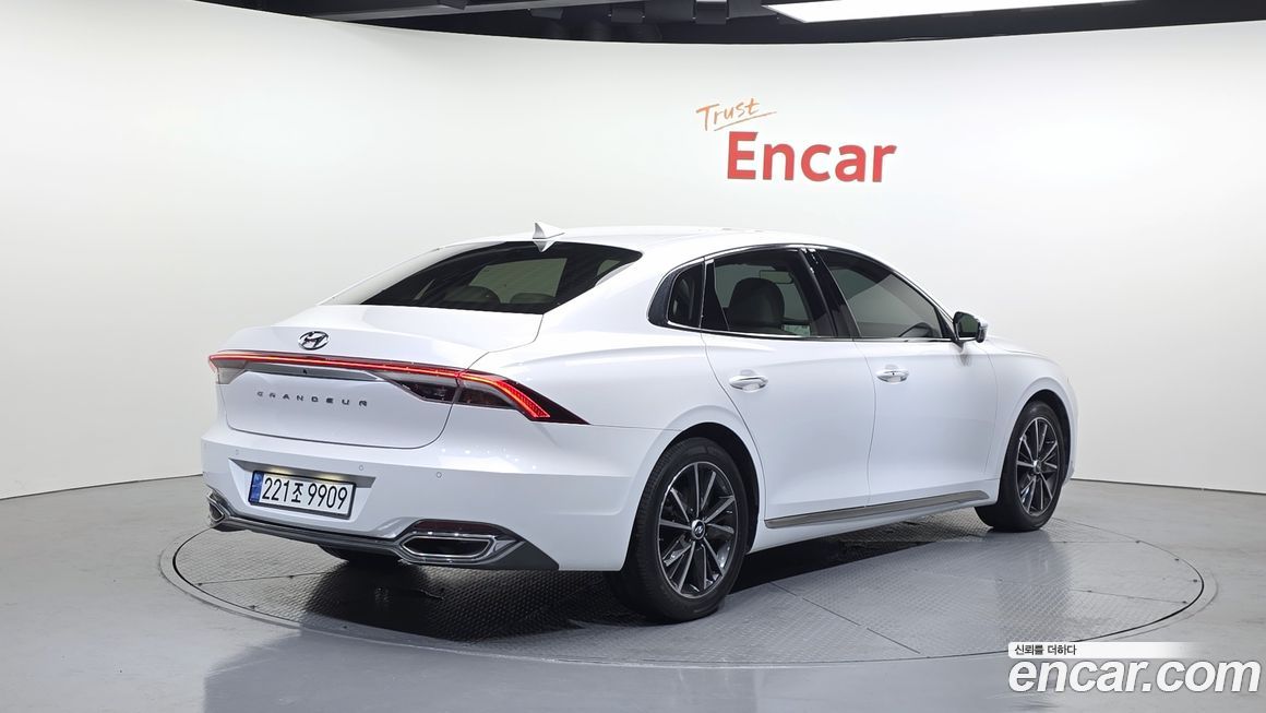 Hyundai Grandeur 2022