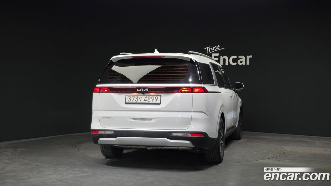 Kia Canival 2023