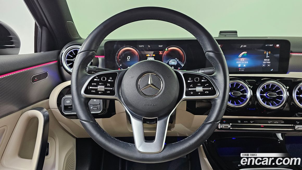 Mercedes-Benz A-Class 2022
