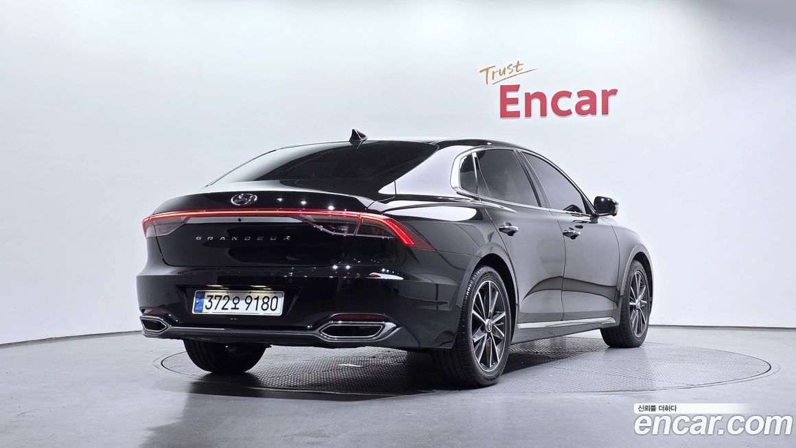 Hyundai Grandeur 2022